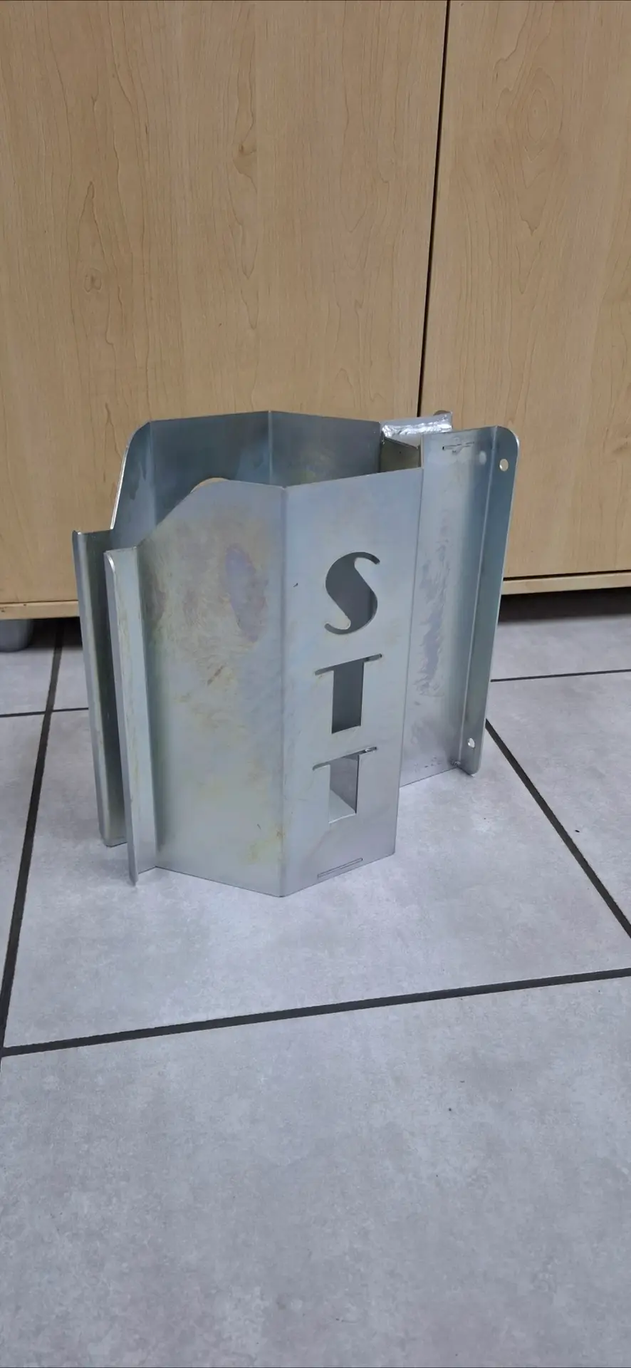 Fire Extinguisher Bracket | Skip Truck Traders